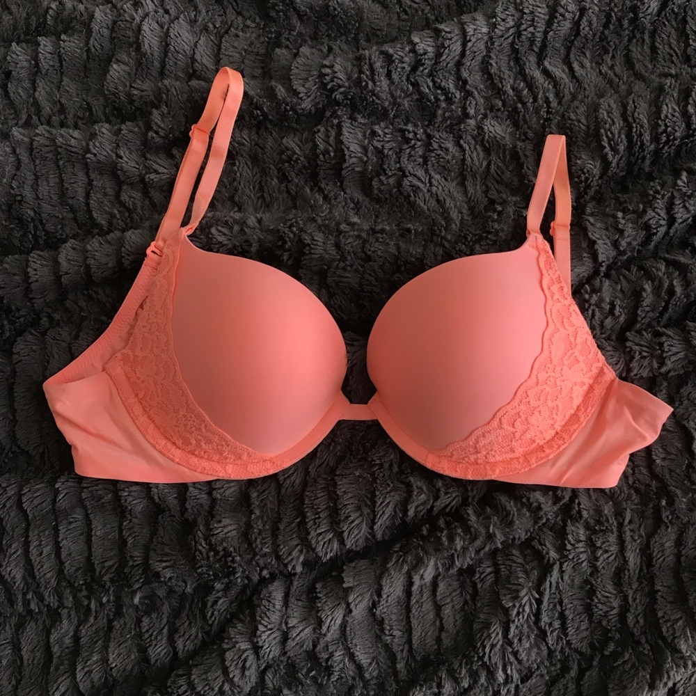 Victoria’s Secret Bra 34B